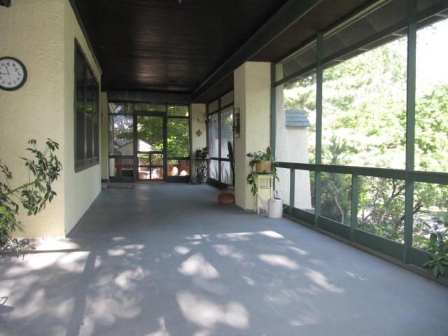 6100 Wornall Rd, Kansas City, MO 64113