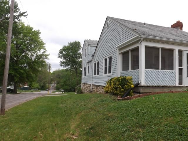 6648 Broadmoor St, Kansas City, MO 64131