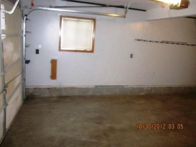 3716 Ditzler St, Kansas City, MO 64133
