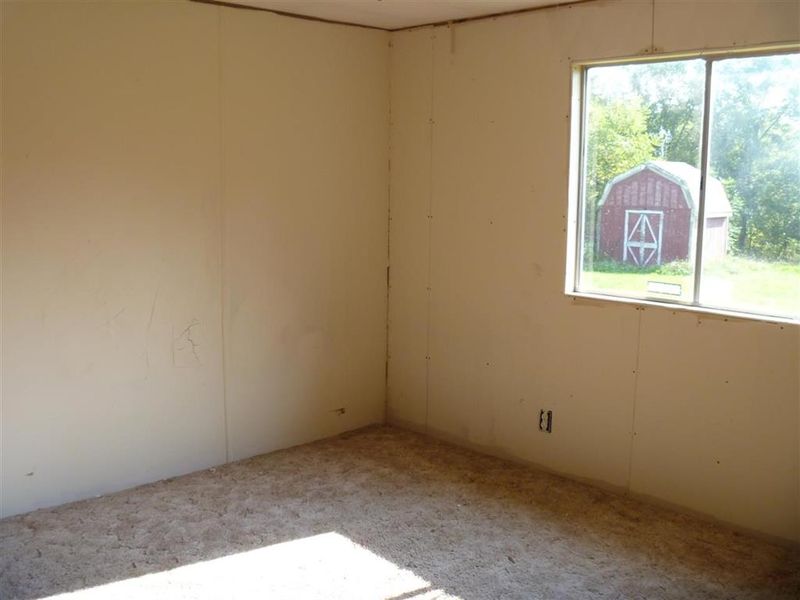 480 SE Highway U, Clinton, MO 64735