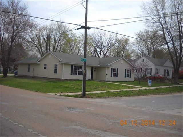 901 S Market St, Holden, MO 64040