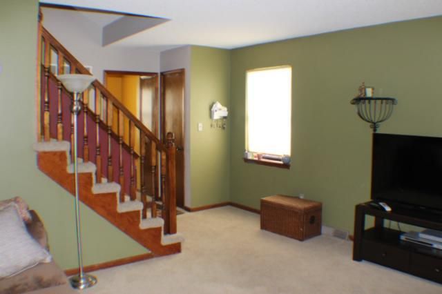 5315 NW 87th Ct, Kansas City, MO 64154