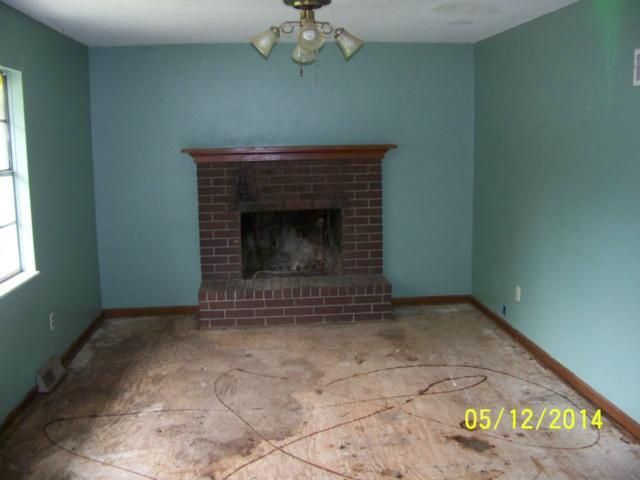 1824 N York Rd, Independence, MO 64058