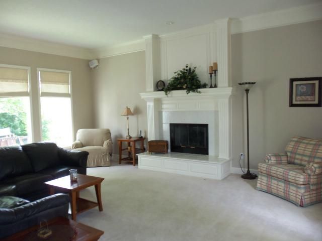 15727 Cedar St, Overland Park, KS 66224