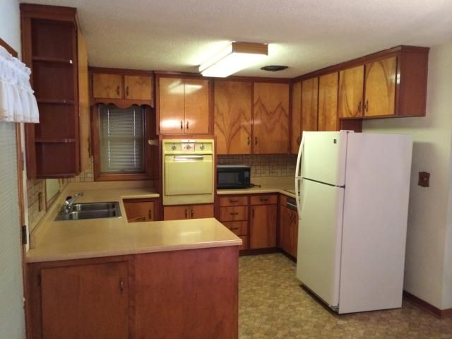 3205 Windsor Ave, Kansas City, MO 64123