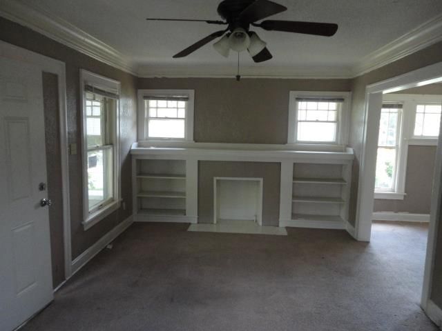 2115 E 70th St, Kansas City, MO 64132