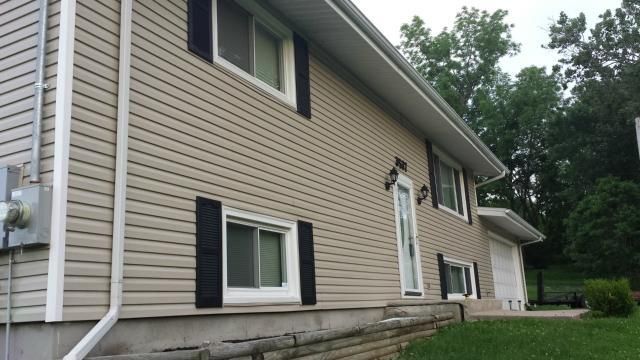 3537 N Monroe Ave, Kansas City, MO 64117