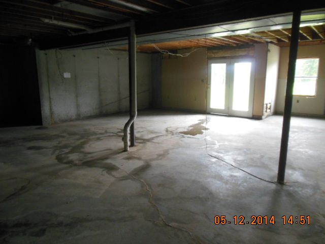 3722 S Ketterman Rd, Oak Grove, MO 64075