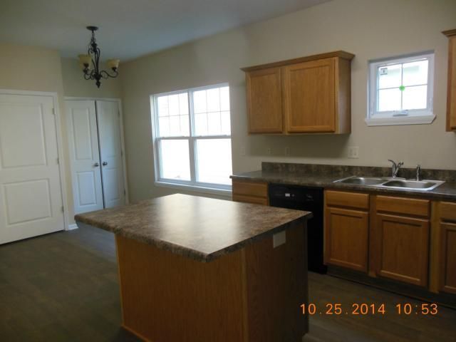2552 Tracy Ave, Kansas City, MO 64108