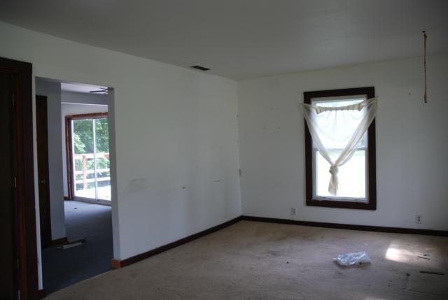 104 Cockrell St, Holden, MO 64040