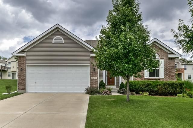5031 NW Woodside Dr, Riverside, MO 64150