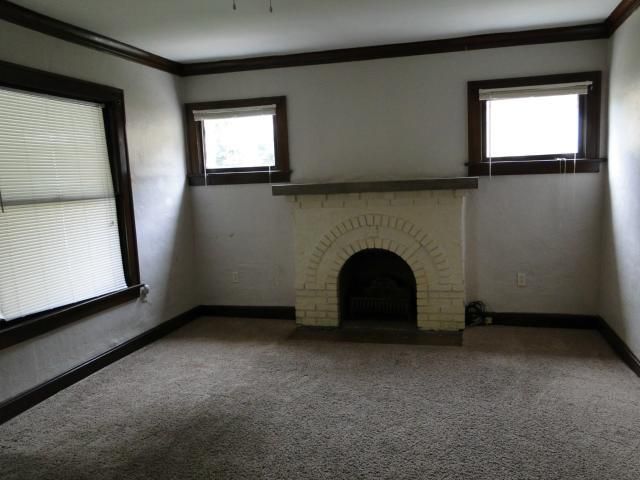 1321 E 59th St, Kansas City, MO 64110