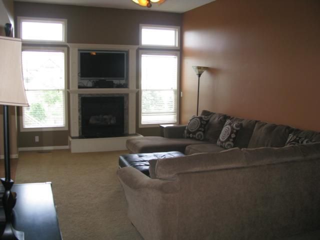 20740 W 226th St, Spring Hill, KS 66083