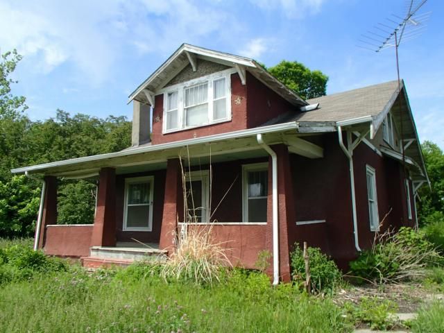 306 S 8th St, Quenemo, KS 66528