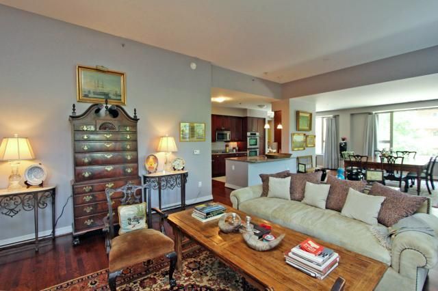 4900 Central St #103, Kansas City, MO 64112