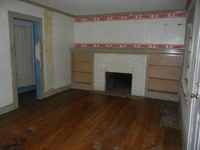 1797 E 89th Ter, Kansas City, MO 64131