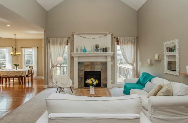 1807 E 128th St, Kansas City, MO 64146