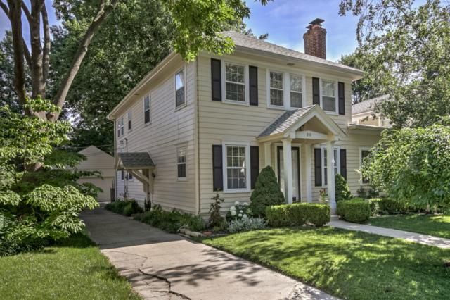210 W 67th St, Kansas City, MO 64113