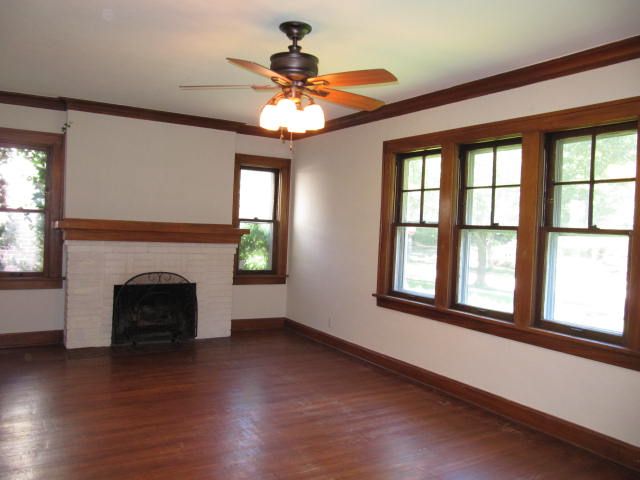 607 E 62nd St, Kansas City, MO 64110