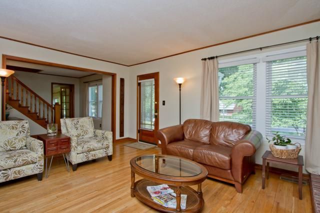 5221 Hardy St, Overland Park, KS 66202