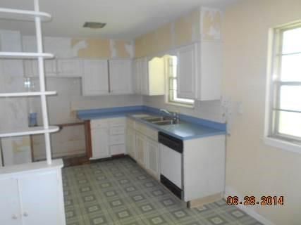 4512 E 113th St, Kansas City, MO 64137