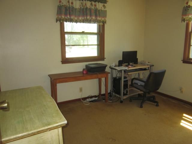 1112 Main St, Paola, KS 66071