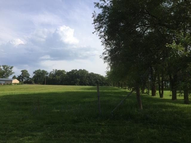 SE Horseshoe Dr, Holt, MO 64048