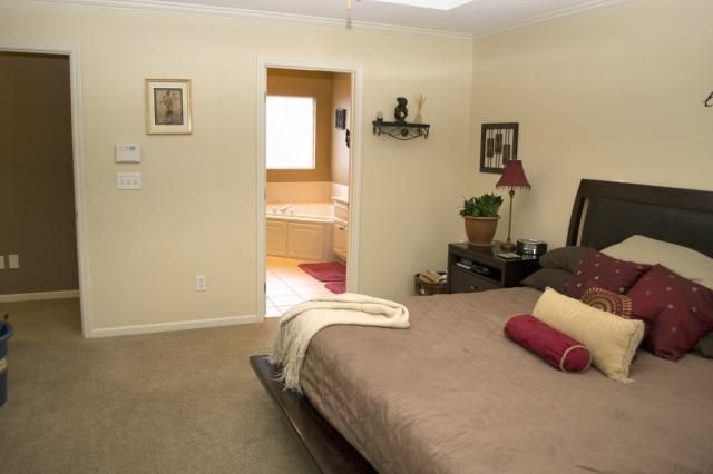 15809 E 76th St, Kansas City, MO 64139