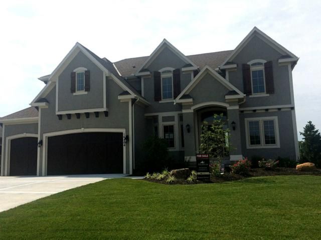 16404 Monrovia St, Overland Park, KS 66221