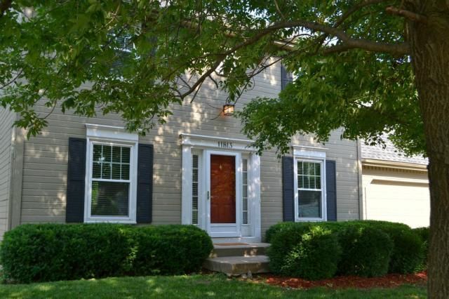 11813 Grant Dr, Overland Park, KS 66210