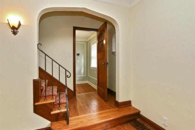 7120 Mcgee St, Kansas City, MO 64114