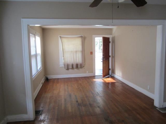 1018 E 76th St, Kansas City, MO 64131