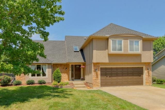 15918 W 150th St, Olathe, KS 66062