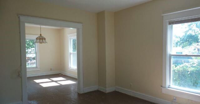 1412 E 73rd St, Kansas City, MO 64131