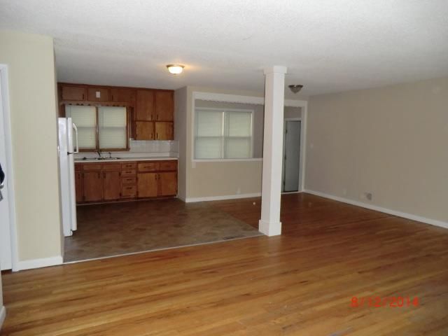 804 Vassar St, Independence, MO 64054