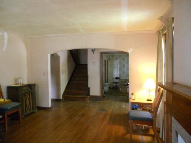 435 E 65th St, Kansas City, MO 64131