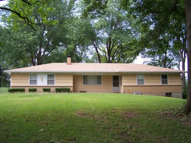 8621 E 59th St, Kansas City, MO 64129