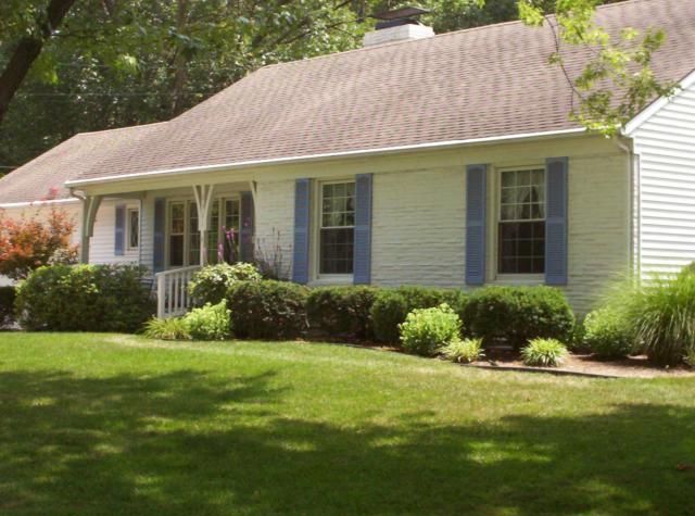 8301 Beverly Dr, Overland Park, KS 66207