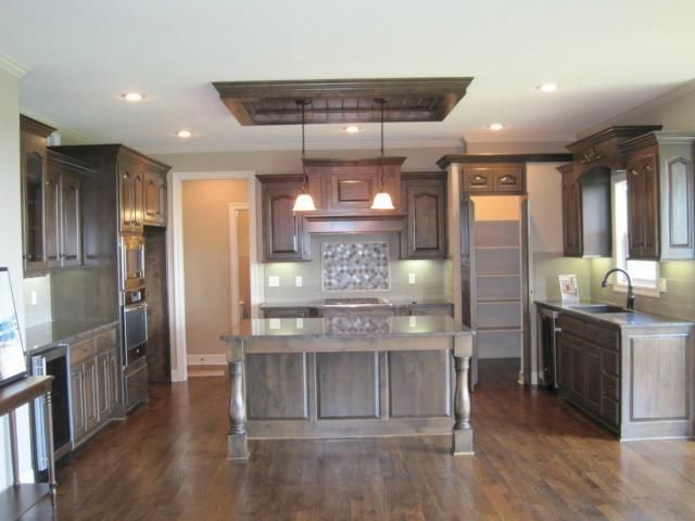 11220 S Race St, Olathe, KS 66061
