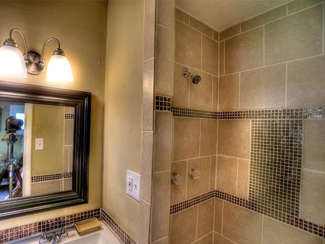 7313 E 108th Ter, Kansas City, MO 64134