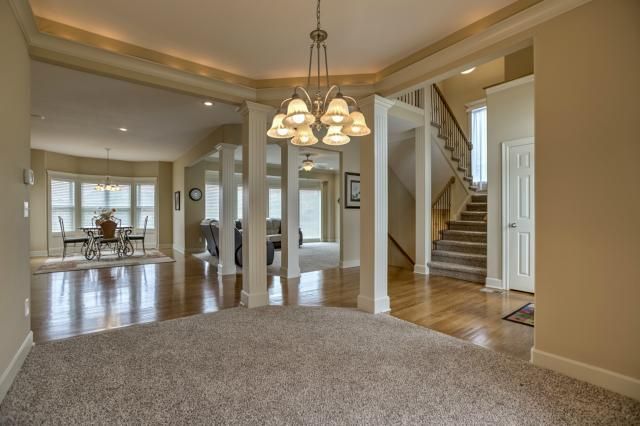 5611 NW 92nd Ter, Kansas City, MO 64154