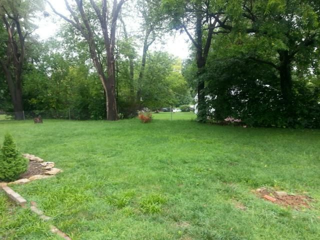 3701 NE 35th St, Kansas City, MO 64117