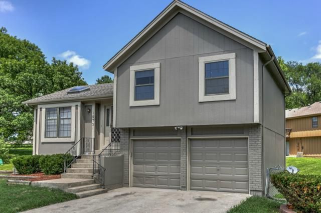 10721 Lewis Ct, Kansas City, MO 64134