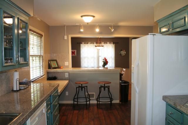200 E 115th Ter, Kansas City, MO 64114