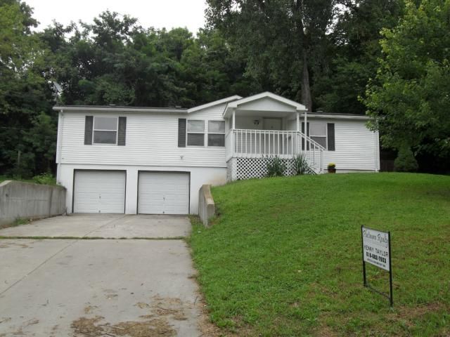 3505 N Drury Ave, Kansas City, MO 64117