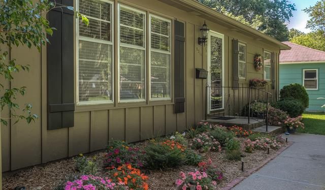 10311 Beverly Dr, Overland Park, KS 66207