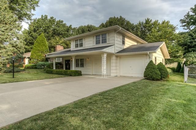 7912 Freeman Ave, Kansas City, KS 66112