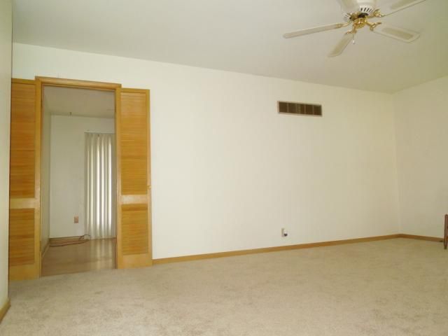7703 E 75th St, Kansas City, MO 64138