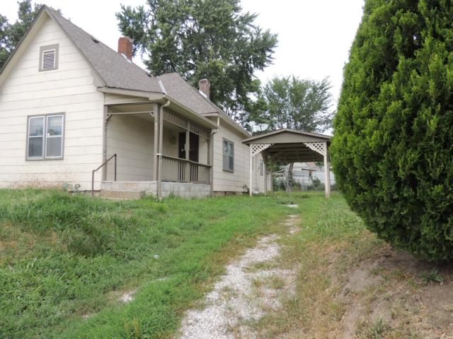5030 E 9th St, Kansas City, MO 64124