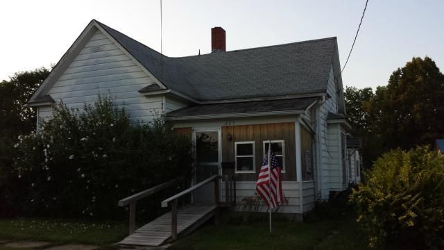 305 W School Rd, Hamilton, MO 64644
